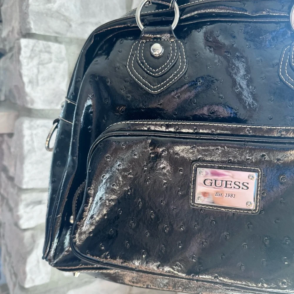Vintage GUESS Y2K 90’s Black Women's Satchel Bag - Ostrich Pattern